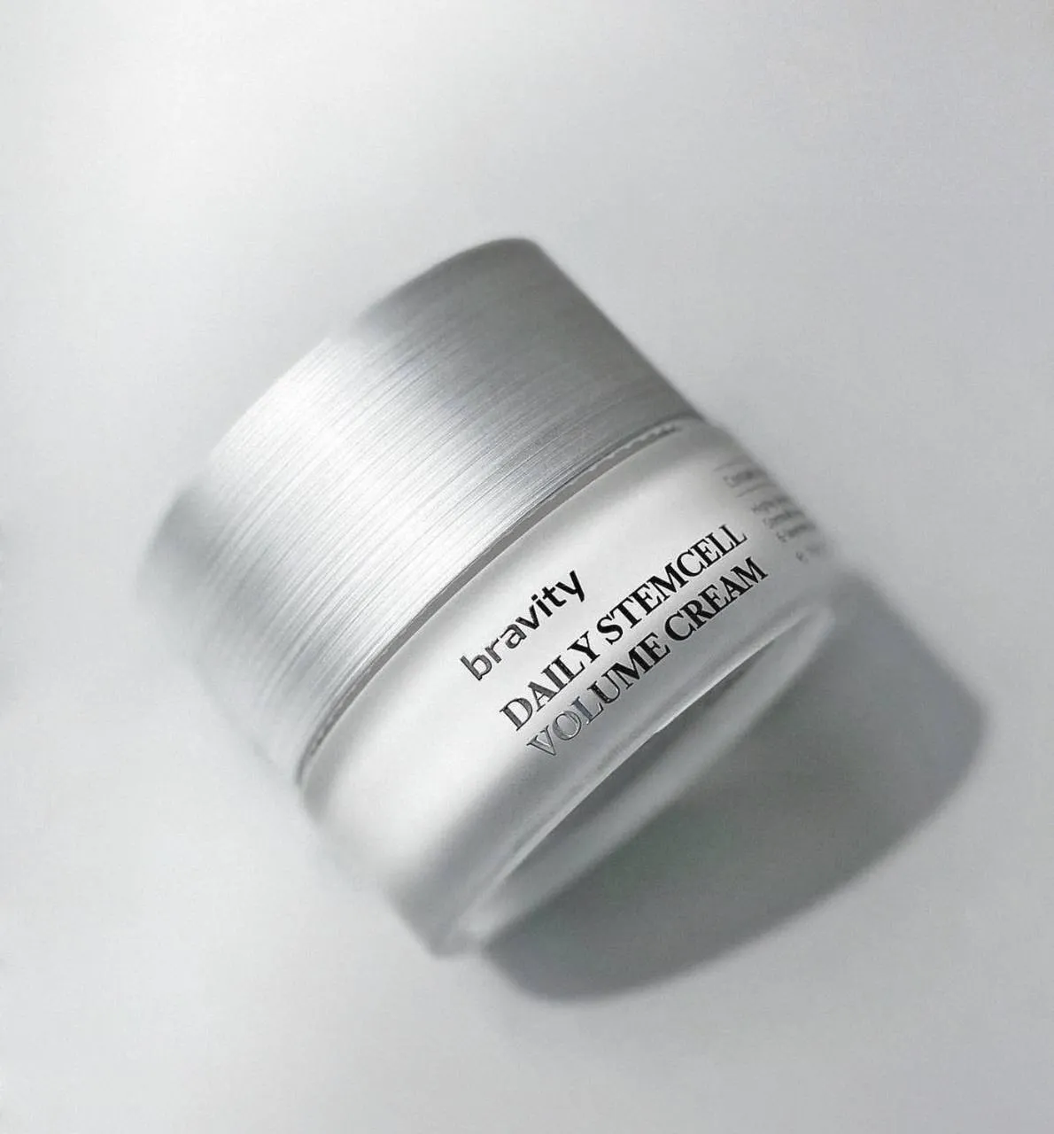 Антивіковий крем з насиченою ліфтинг дією та поживною текстурою Daily Stem Cell Volume Cream, 50g